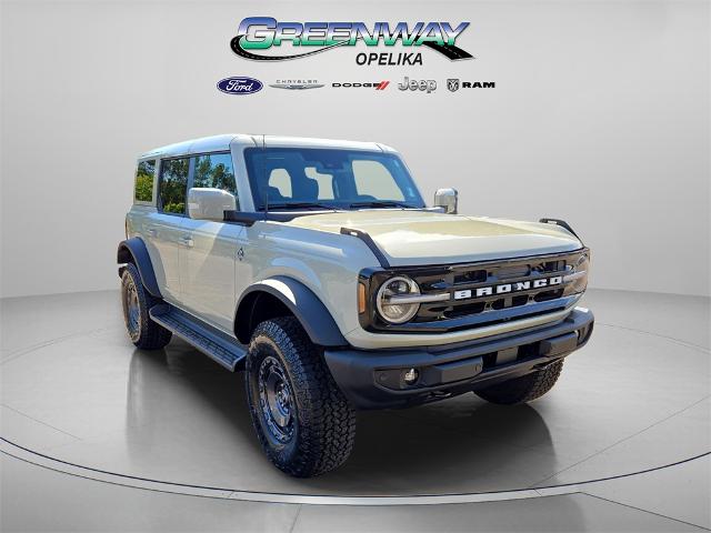 2025 Ford Bronco 4-Door Outer Banks's photo