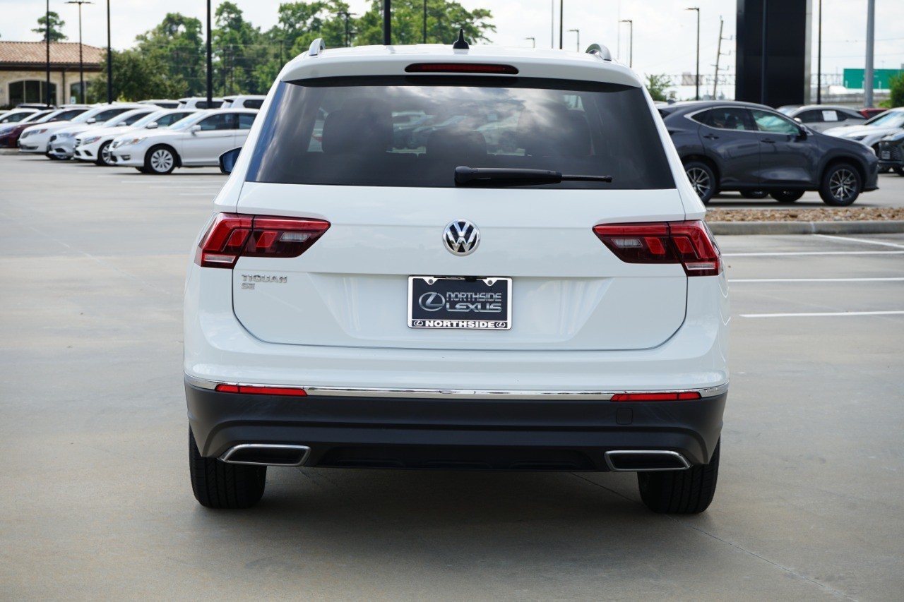 2020 Volkswagen Tiguan SEL photo 7
