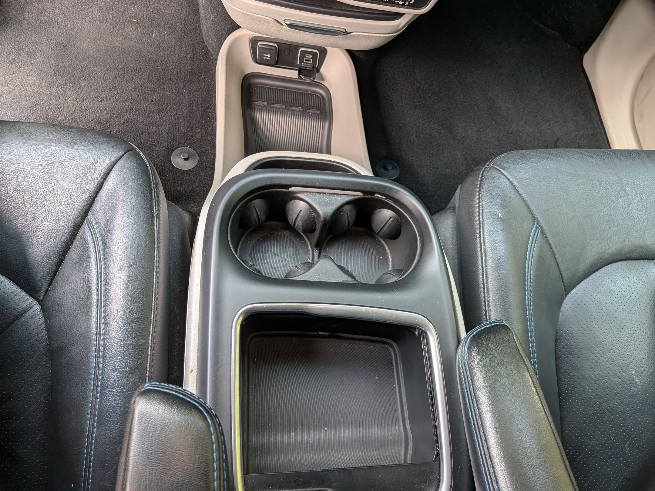 2021 Chrysler Pacifica Touring L photo 24