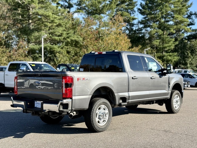 2026 Ford F-350 XLT photo 4