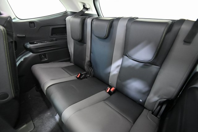 2025 Subaru Ascent Onyx Edition photo 3
