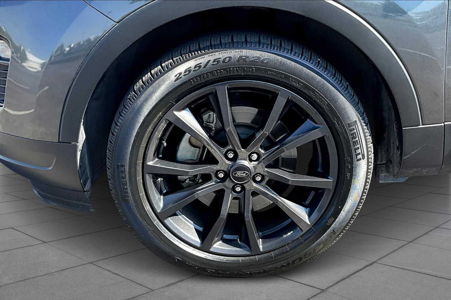 2019 Ford Explorer XLT photo 6