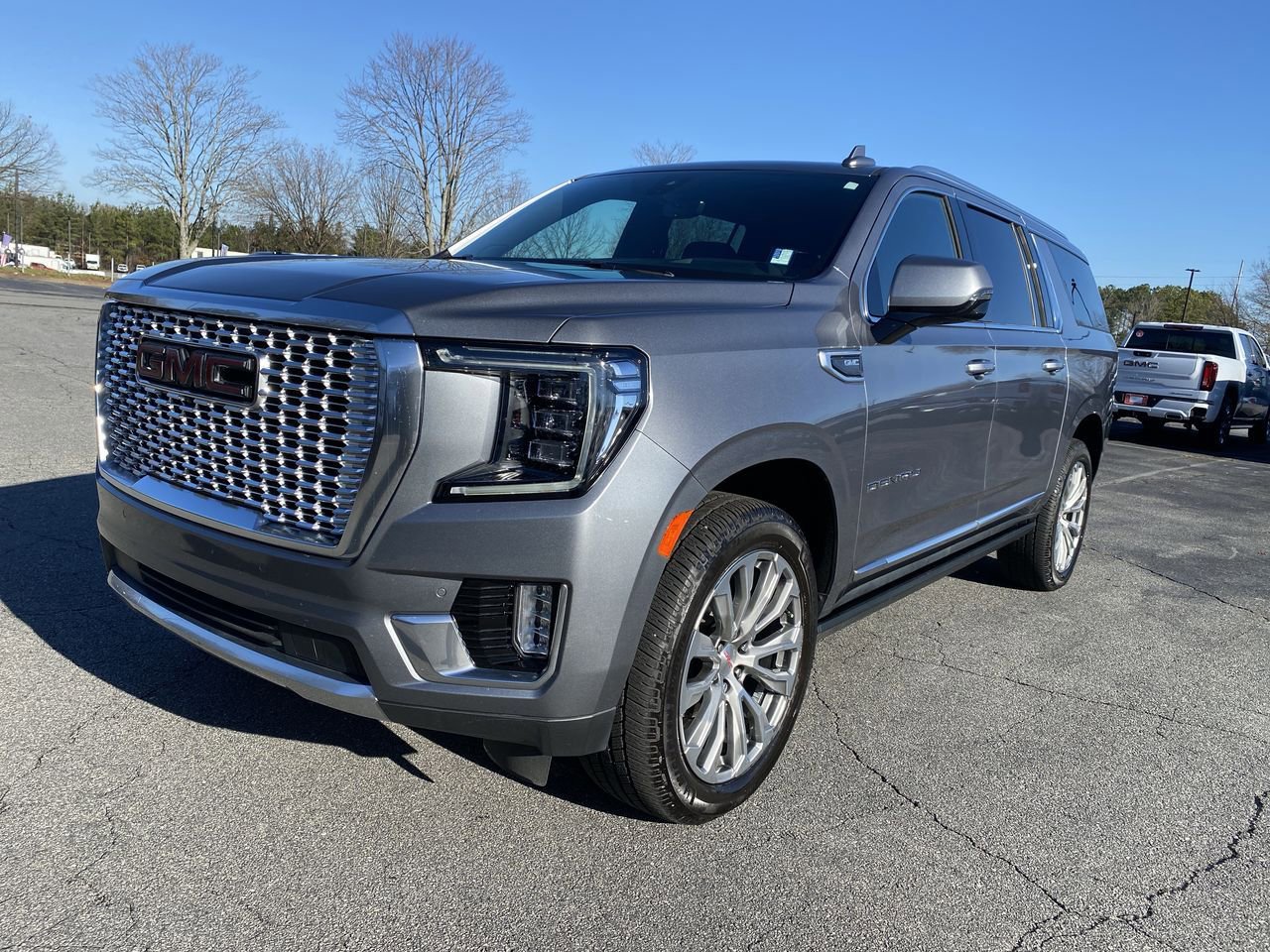 2021 GMC Yukon XL Denali's photo