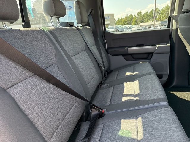 2026 Ford F-250 photo 17