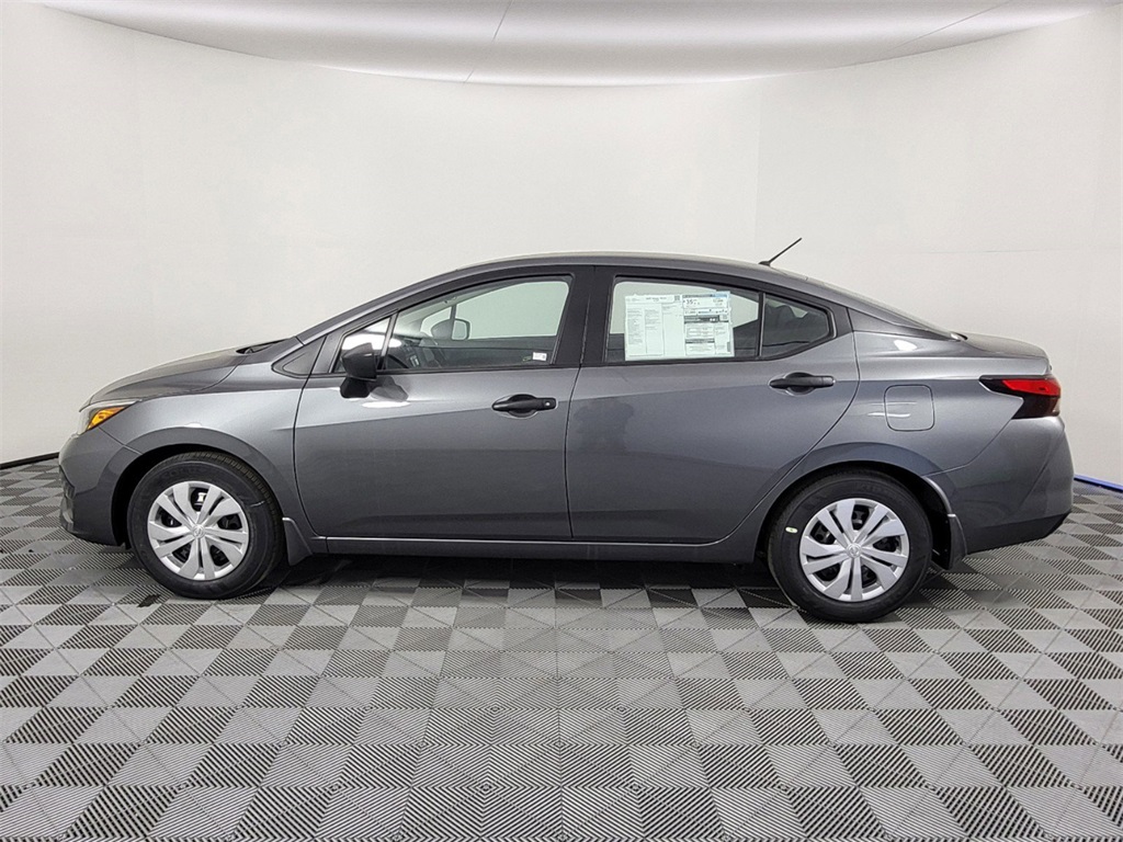 2025 Nissan Versa S photo 2