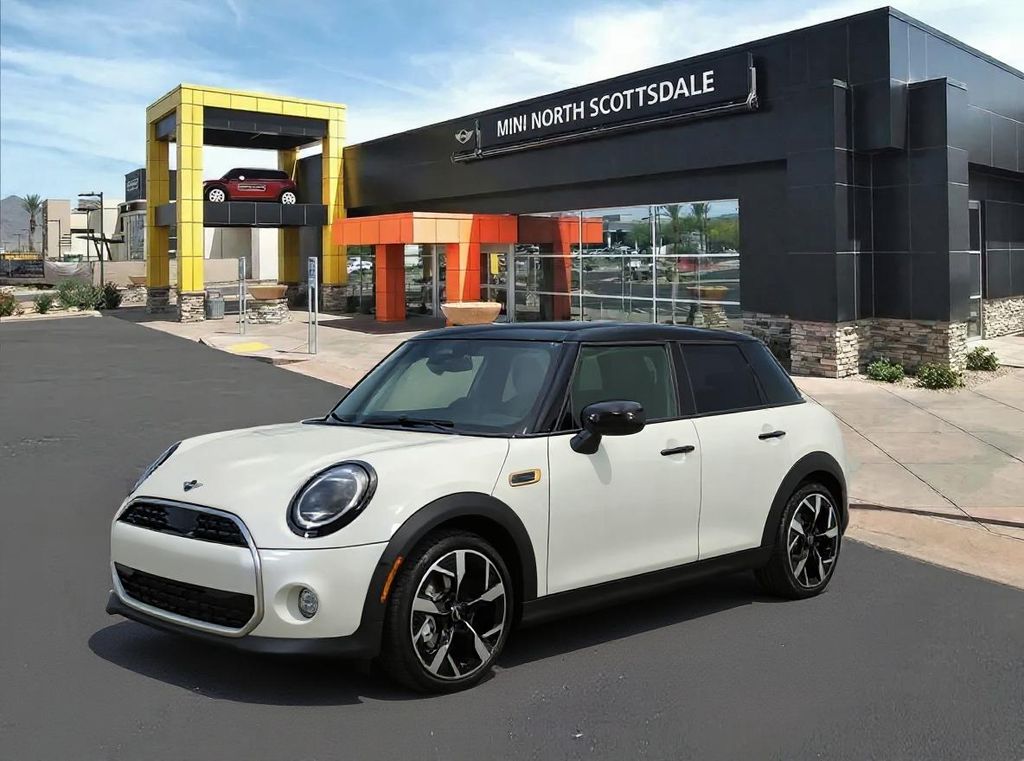 2026 MINI Hardtop 4 Door's photo