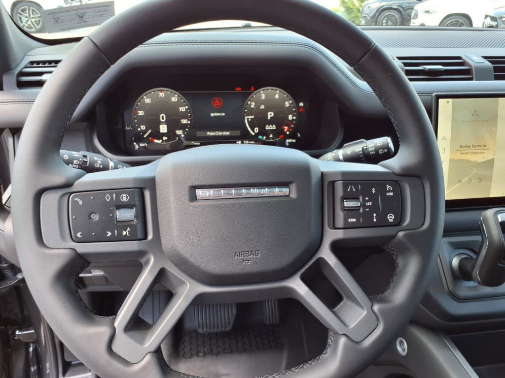 2025 Land Rover Defender 110 X-Dynamic SE photo 14