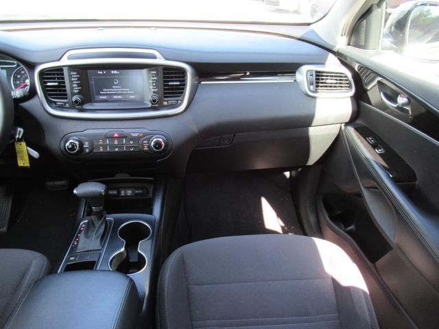 2019 Kia Sorento LX photo 11