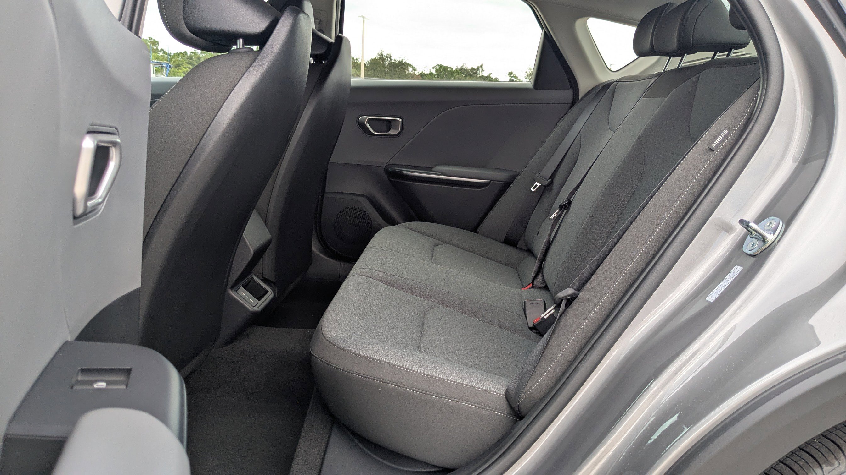 2025 Kia K4 LXS photo 13