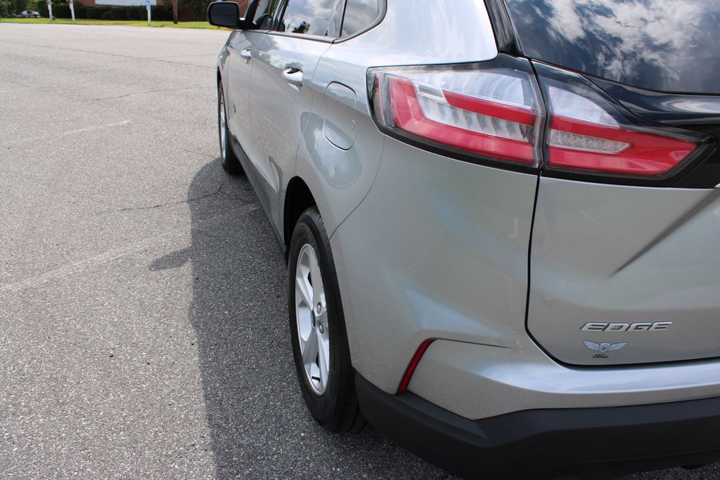 2020 Ford Edge SE photo 42