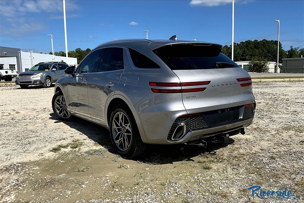 2022 Genesis GV70 2.5T photo 3