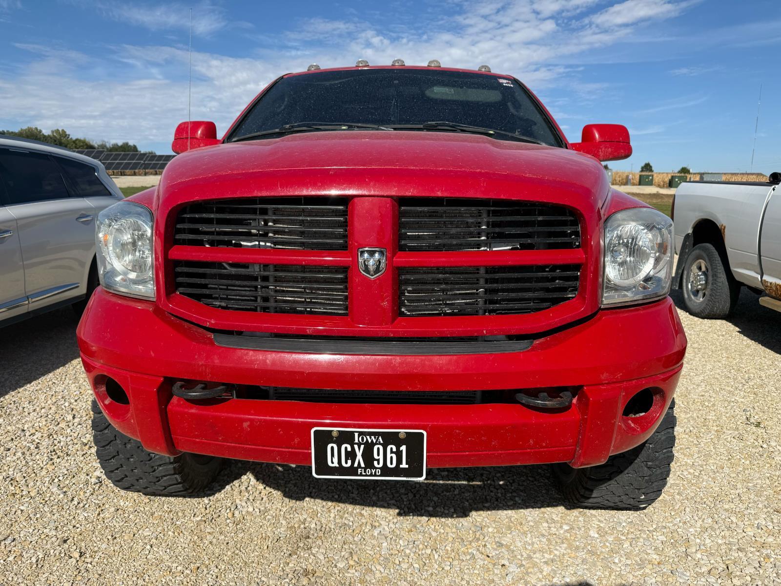 Used 2007 Dodge Ram 2500 Pickup ST with VIN 3D7KR26C37G761564 for sale in Charles City, IA