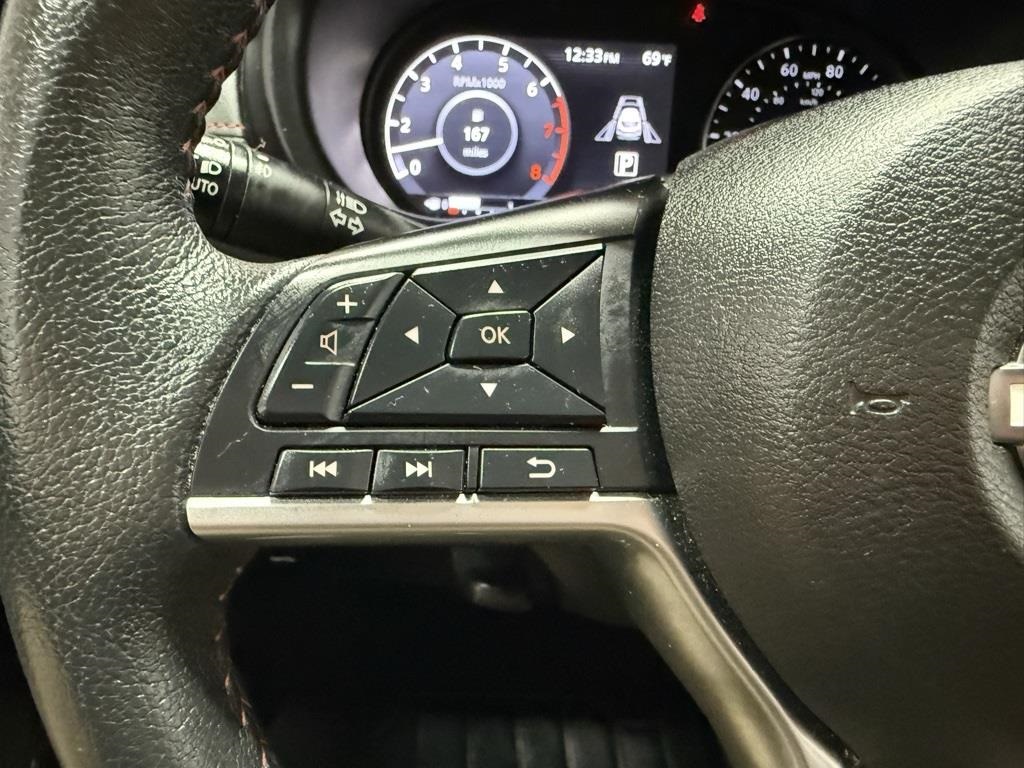2024 Nissan Kicks SR photo 17