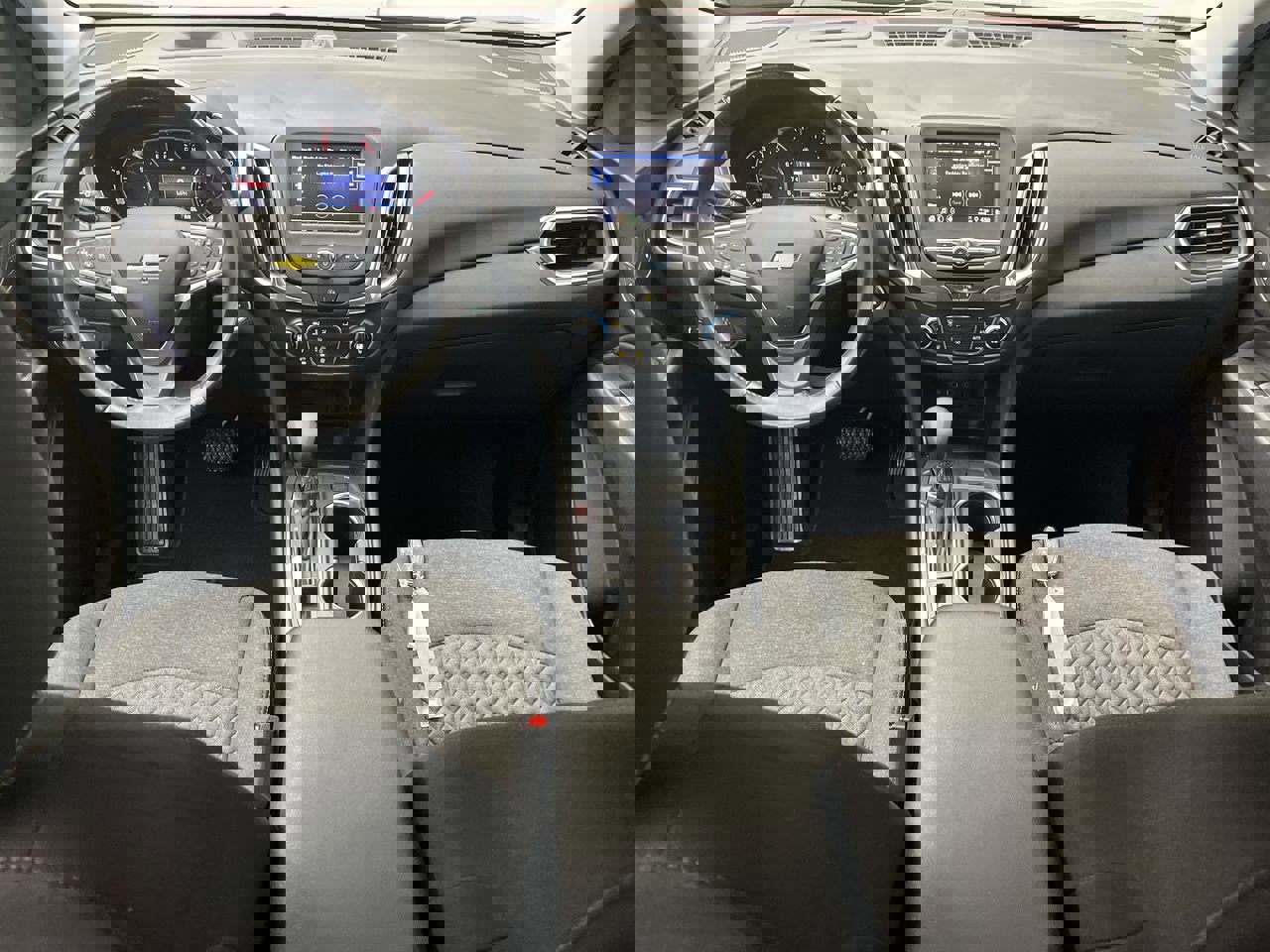 2022 Chevrolet Equinox LT photo 3