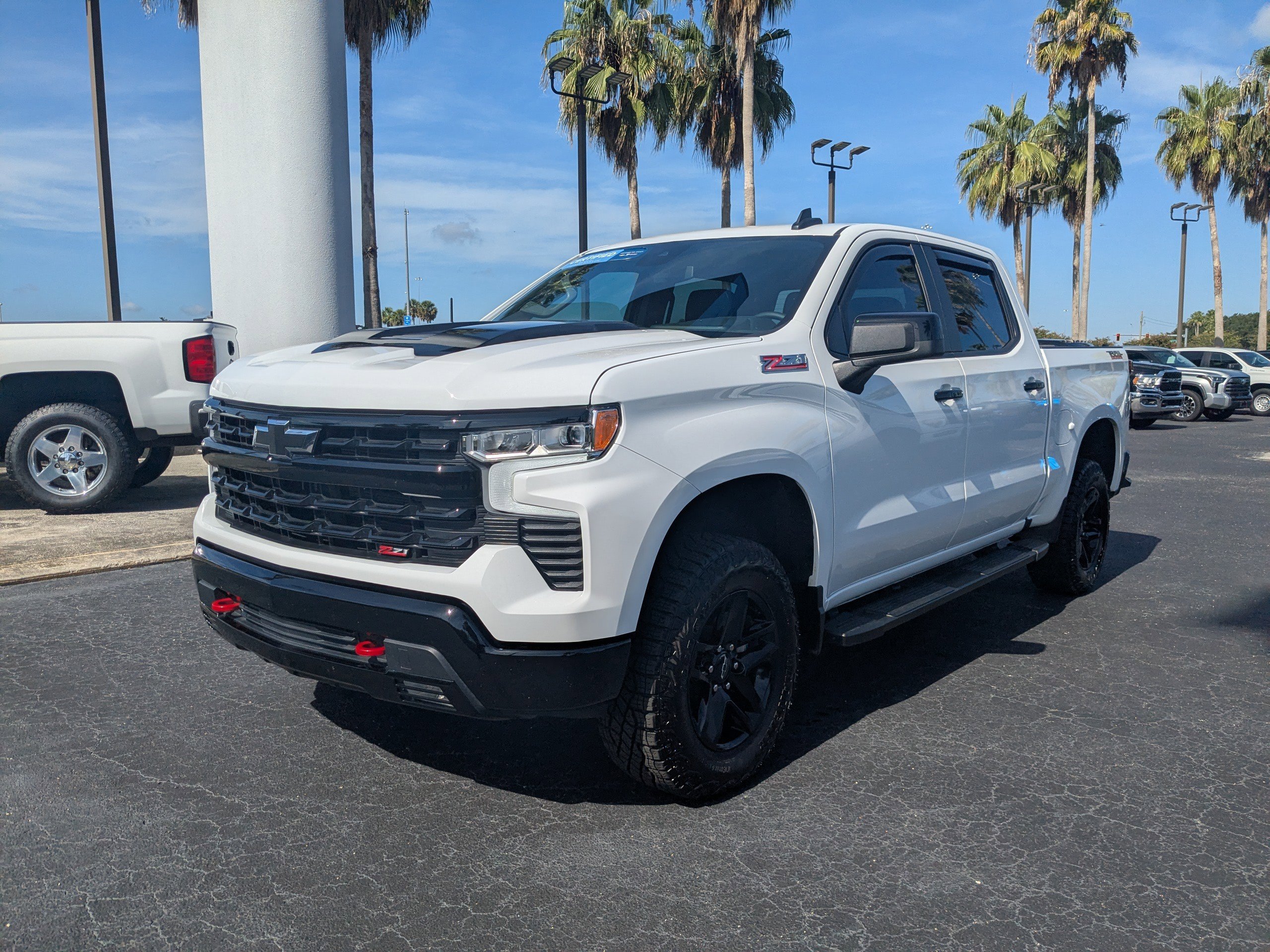 2024 Chevrolet Silverado 1500 LT Trail Boss photo 8