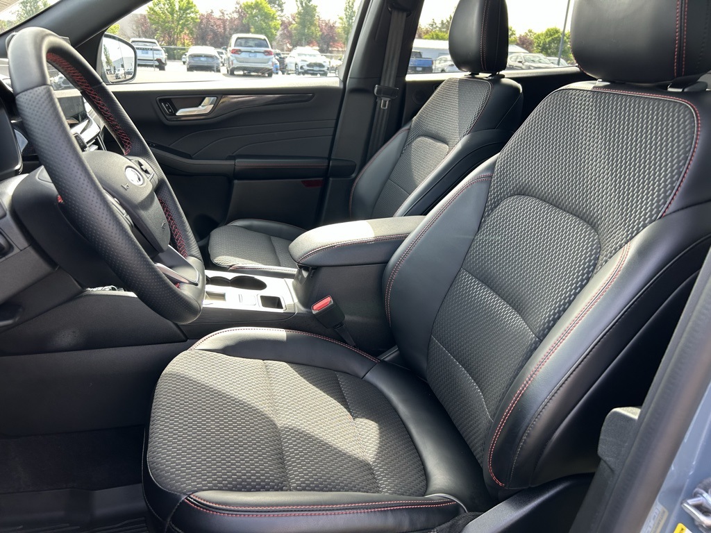 2024 Ford Escape ST-Line Select photo 21