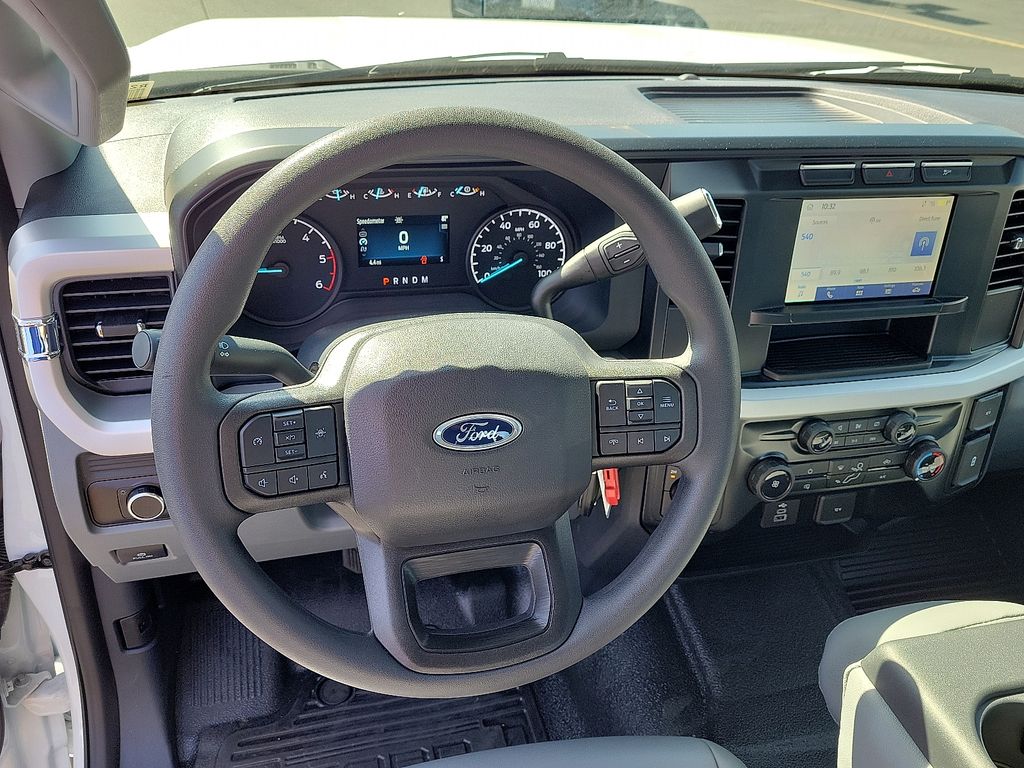 2024 Ford F-550 XL photo 7