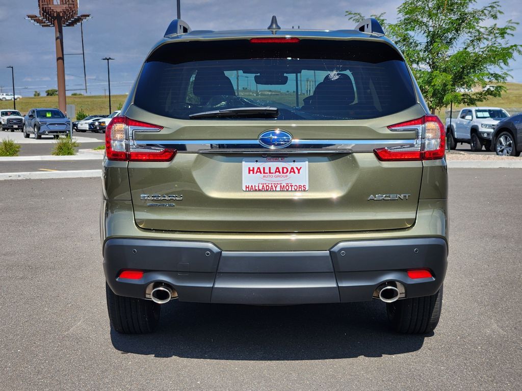 2025 Subaru Ascent Premium photo 4