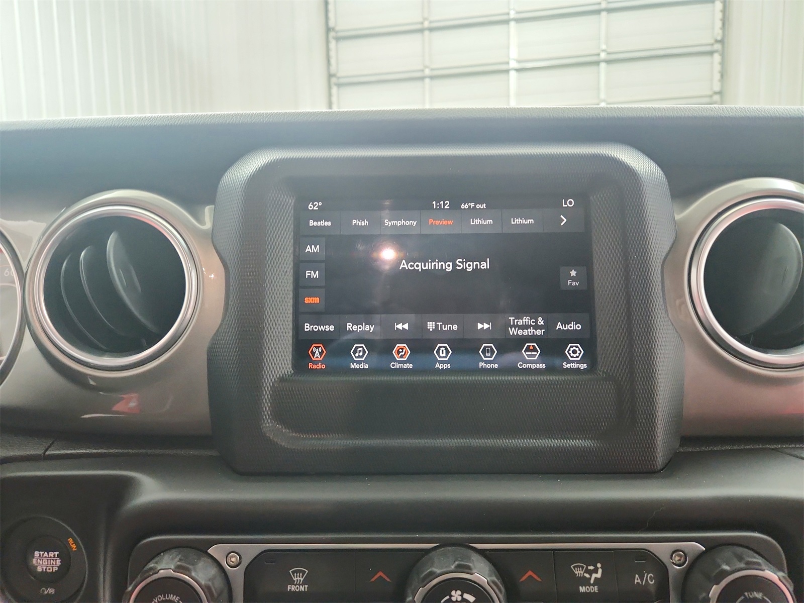 2020 Jeep Wrangler Unlimited Sahara photo 22