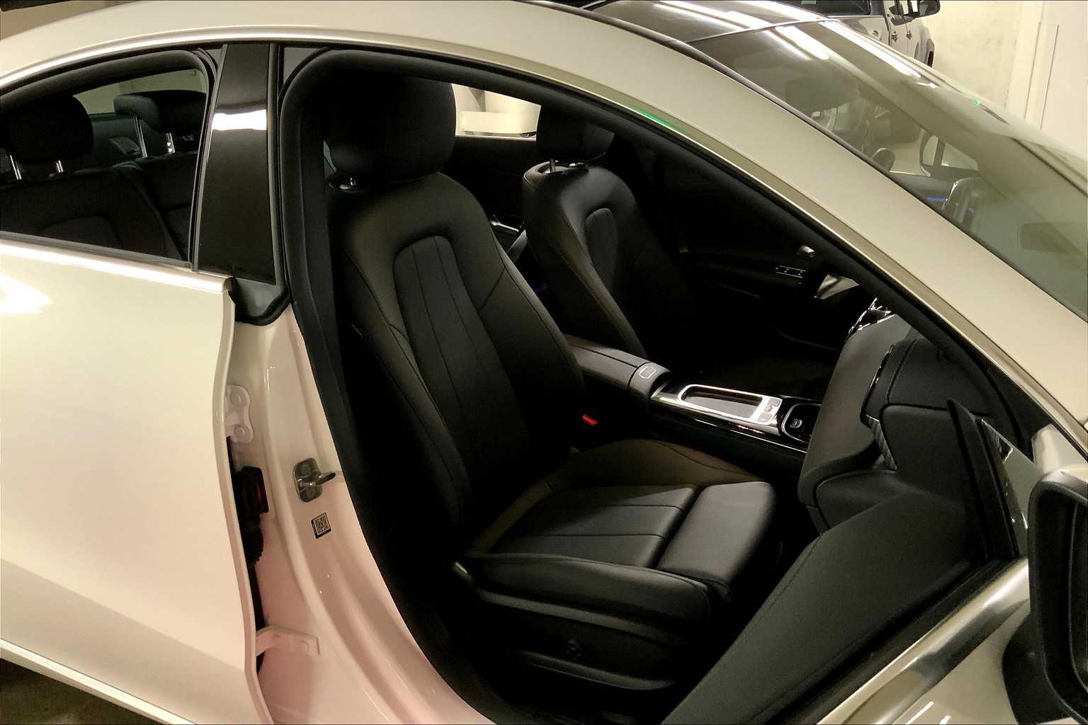 2025 Mercedes Benz CLA 250 photo 8