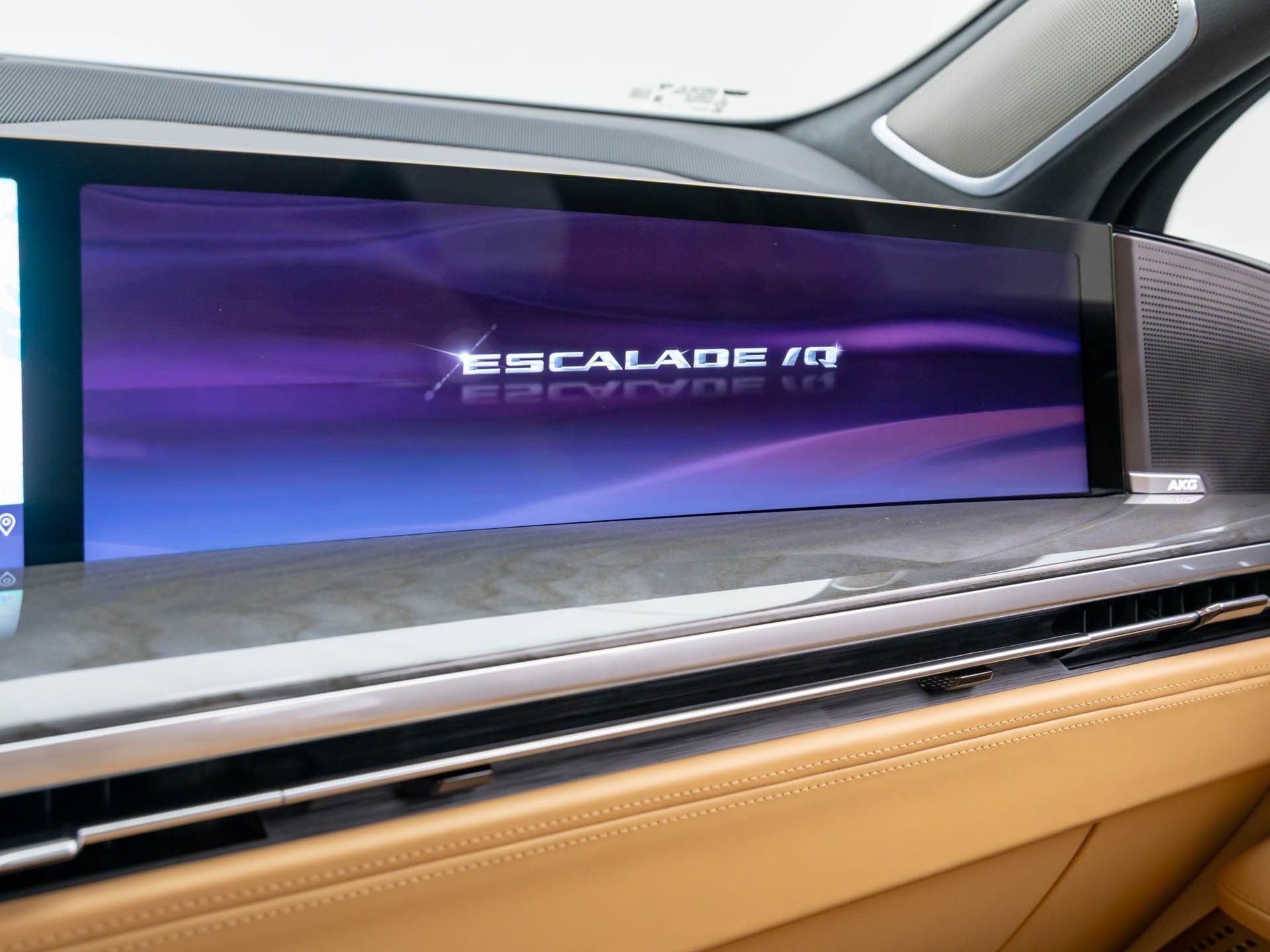 2025 Cadillac Escalade IQ Luxury photo 31