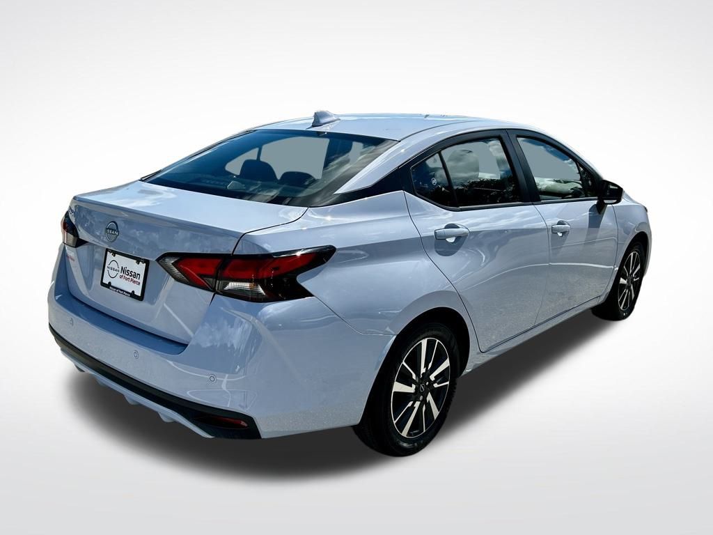 2025 Nissan Versa SV photo 6