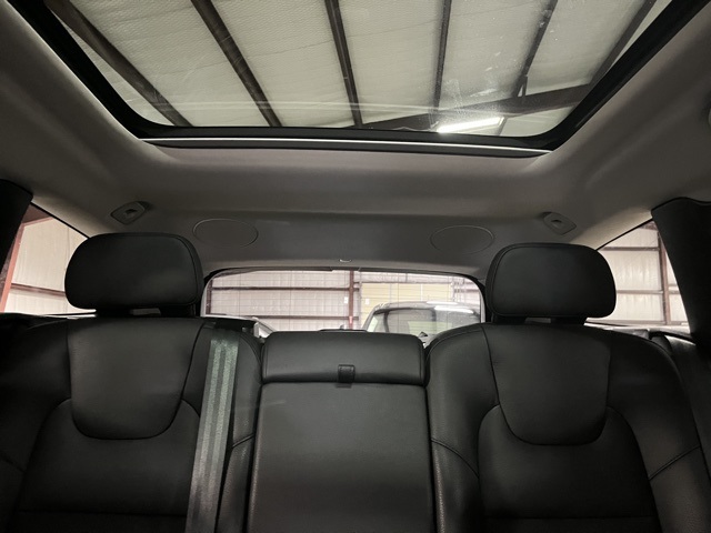 2024 Volvo V60 Cross Country B5 Plus photo 10