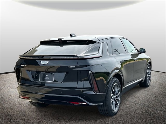 2025 Cadillac Lyriq Sport photo 2