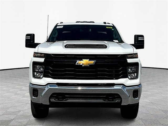 2025 Chevrolet Silverado 3500HD photo 2