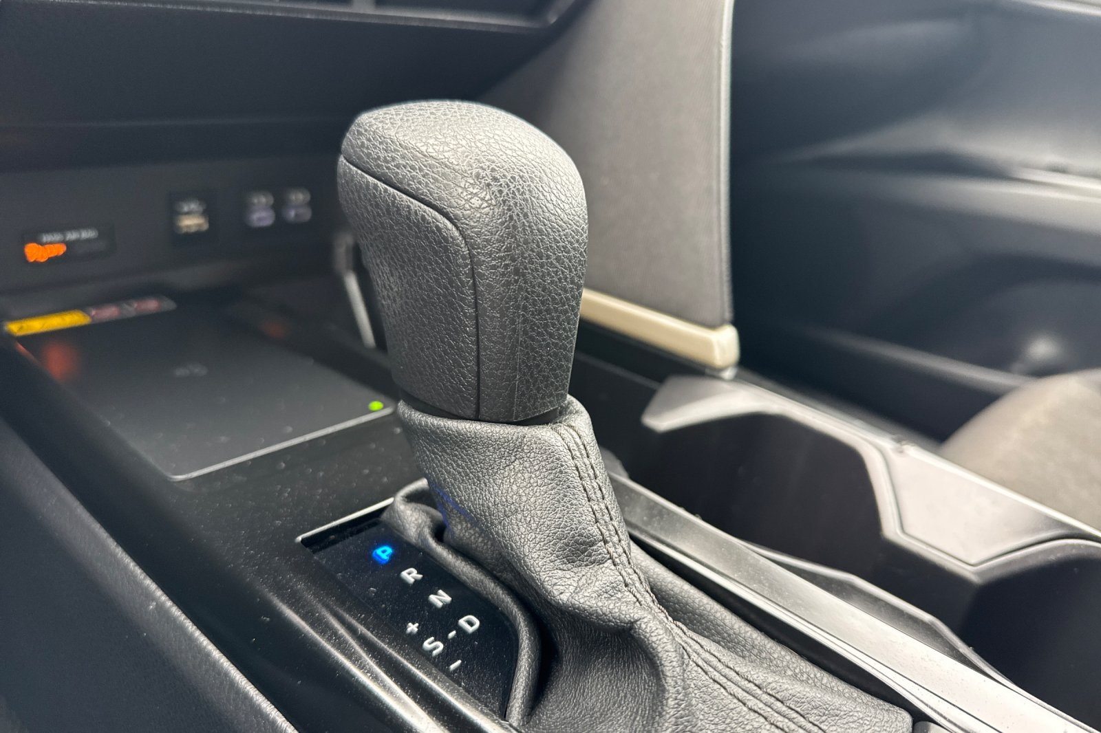 2025 Toyota Camry LE photo 22