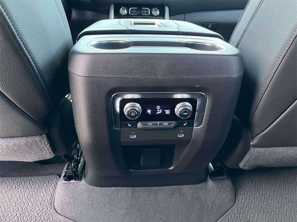 2022 Gmc Yukon Denali photo 13