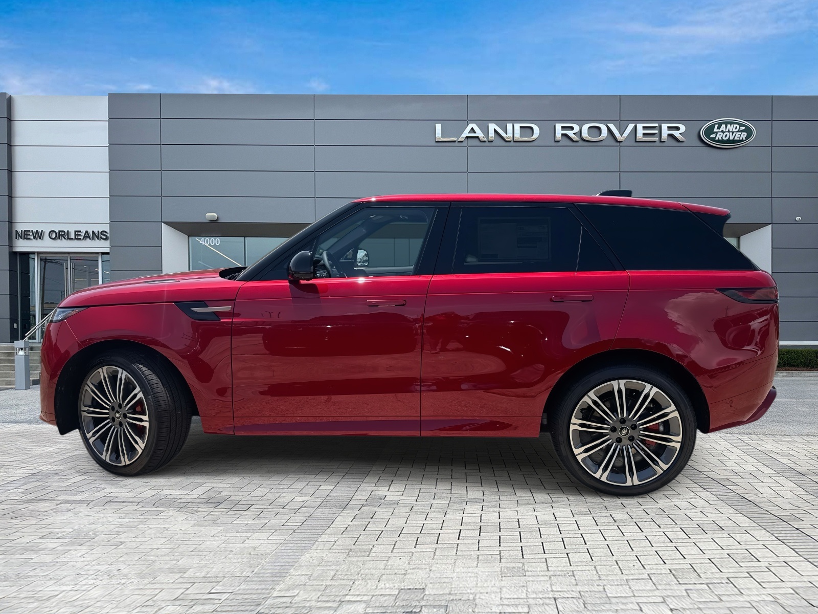 2025 Land Rover Range Rover Sport SE photo 2