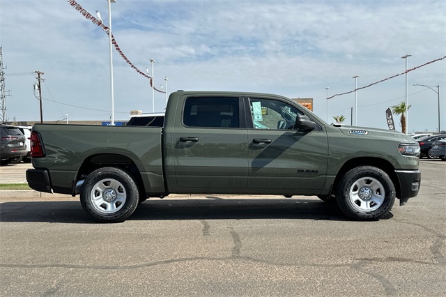 2025 Ram 1500 Tradesman photo 2