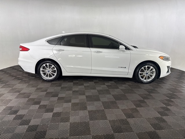 2019 Ford Fusion Hybrid SEL photo 4