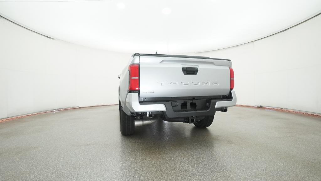 2025 Toyota Tacoma SR5 4x4 Double Cab photo 15