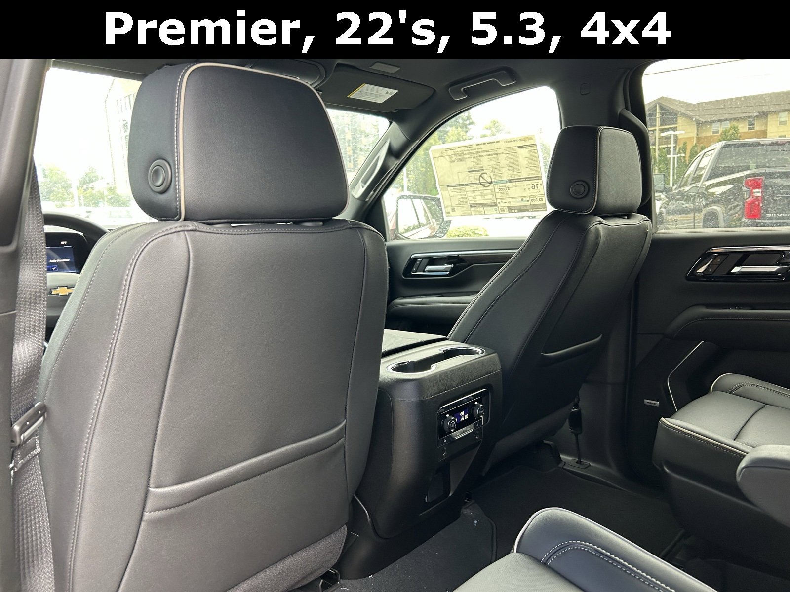 2025 Chevrolet Suburban Premier photo 23