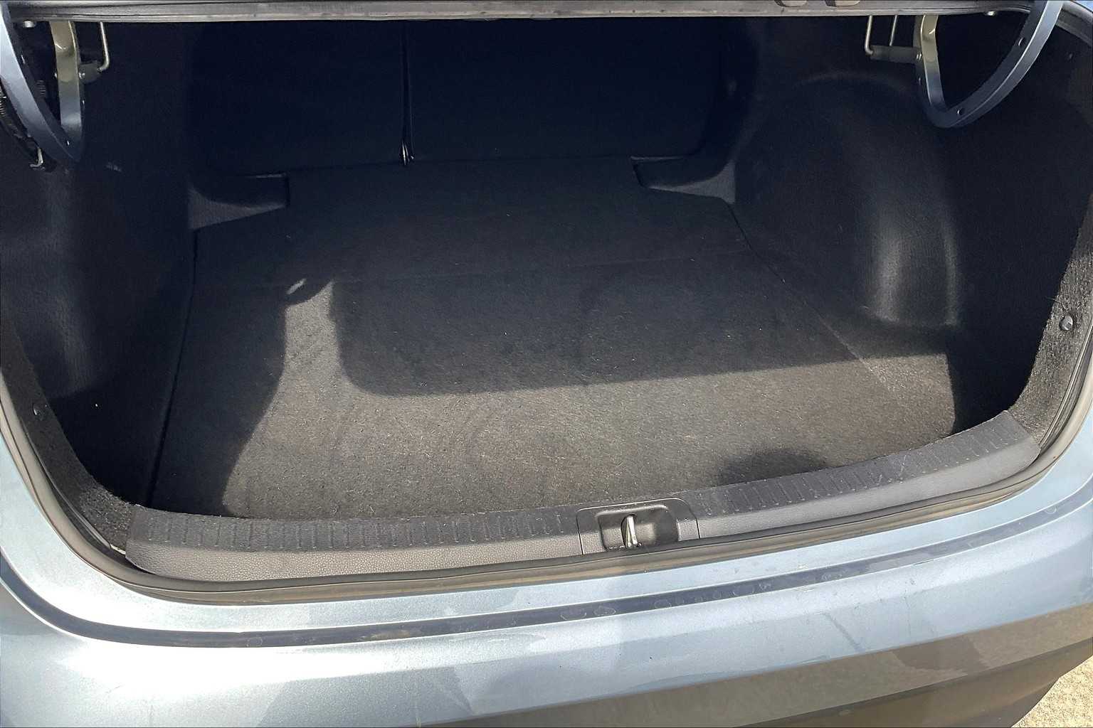 2024 Toyota Corolla LE photo 29