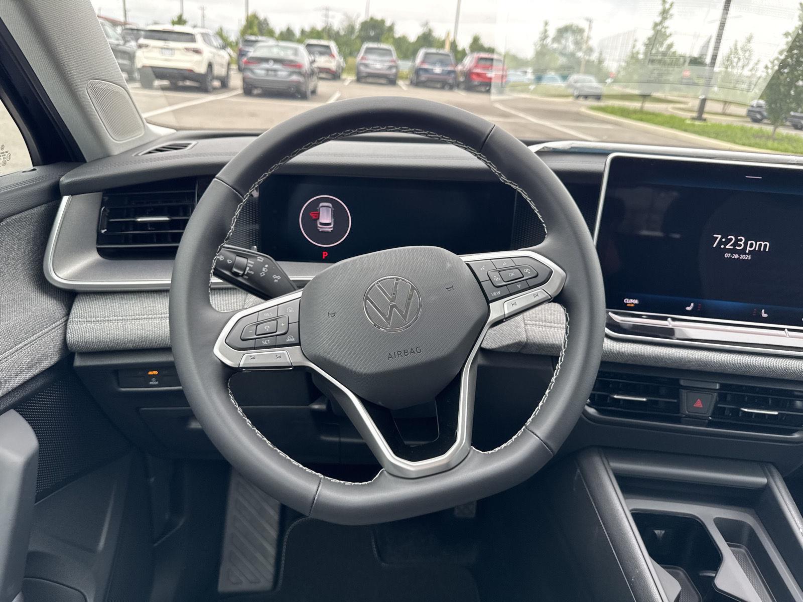 2025 Volkswagen Tiguan S photo 15