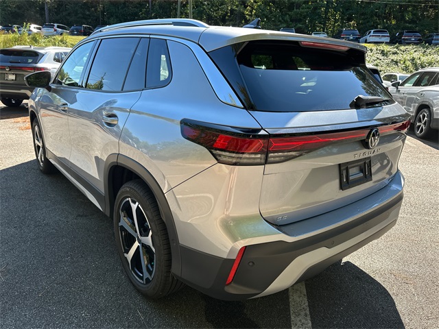 2025 Volkswagen Tiguan SE photo 4