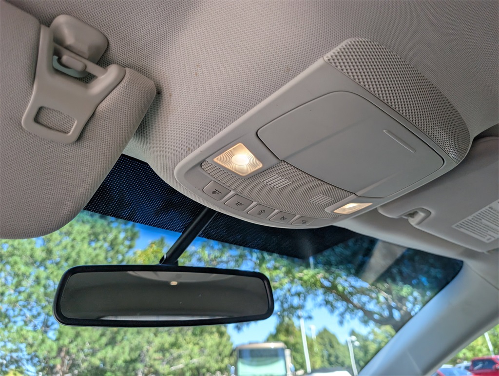 2016 Ford Edge Titanium photo 28