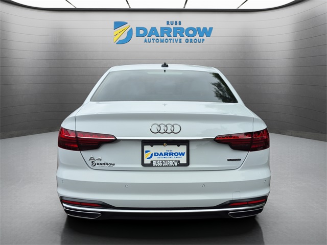 2022 Audi A4 40 Premium Quattro photo 4