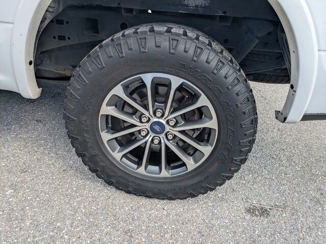 2019 Ford F-150 XLT photo 18