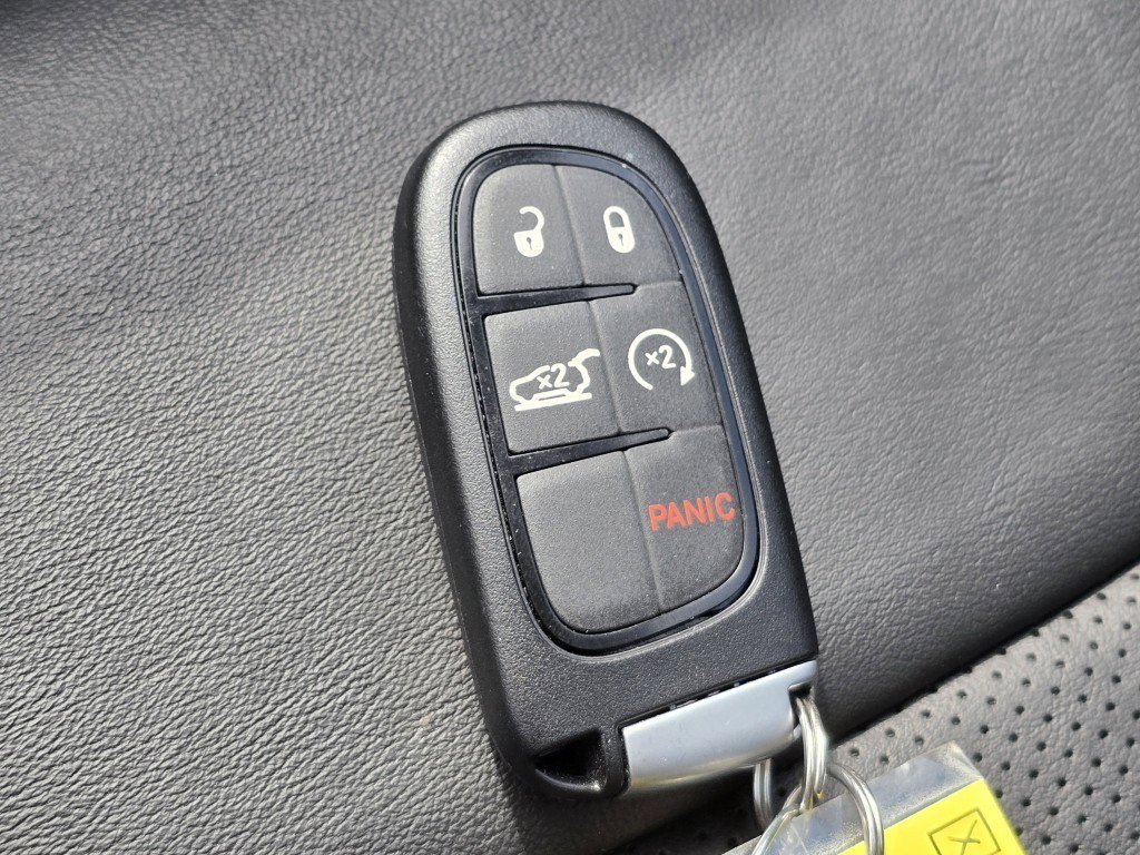 2021 Jeep Cherokee Trailhawk photo 25