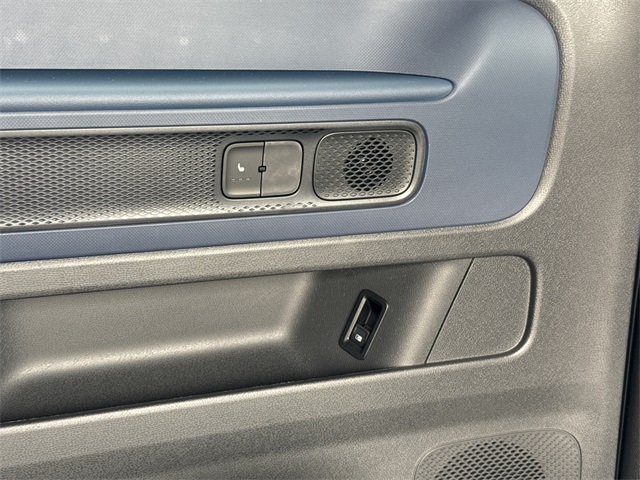 2025 Volkswagen ID. Buzz Pro S photo 21