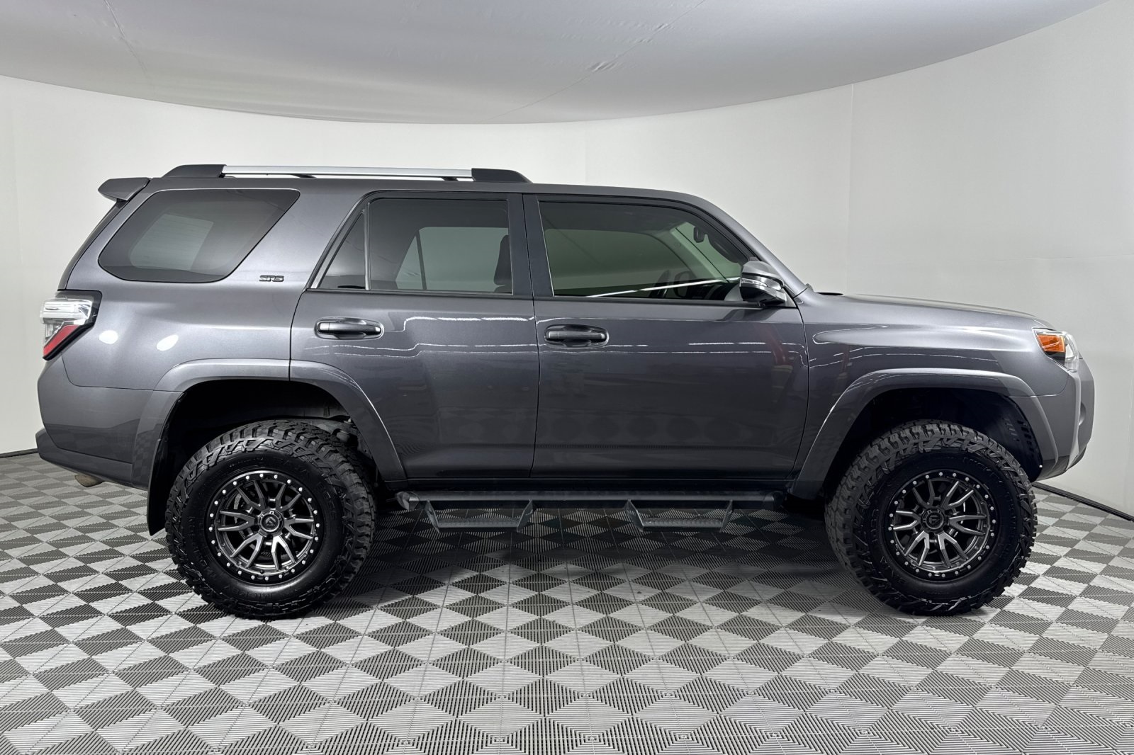 2023 Toyota 4Runner SR5 Premium photo 3