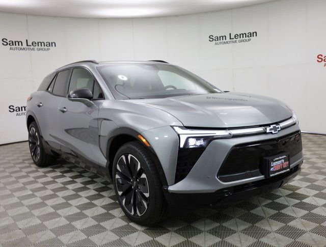 2025 Chevrolet Blazer EV RS photo 2