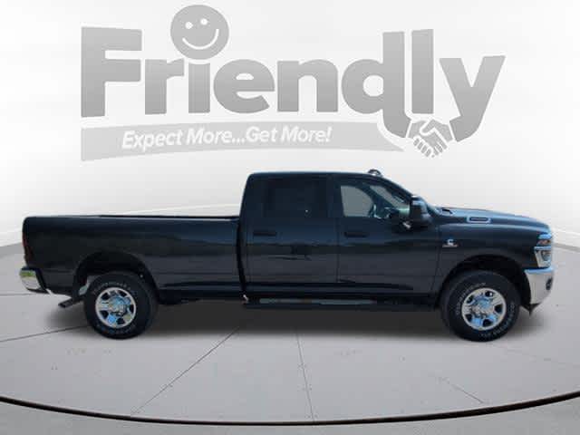 2025 Ram 2500 Tradesman photo 4