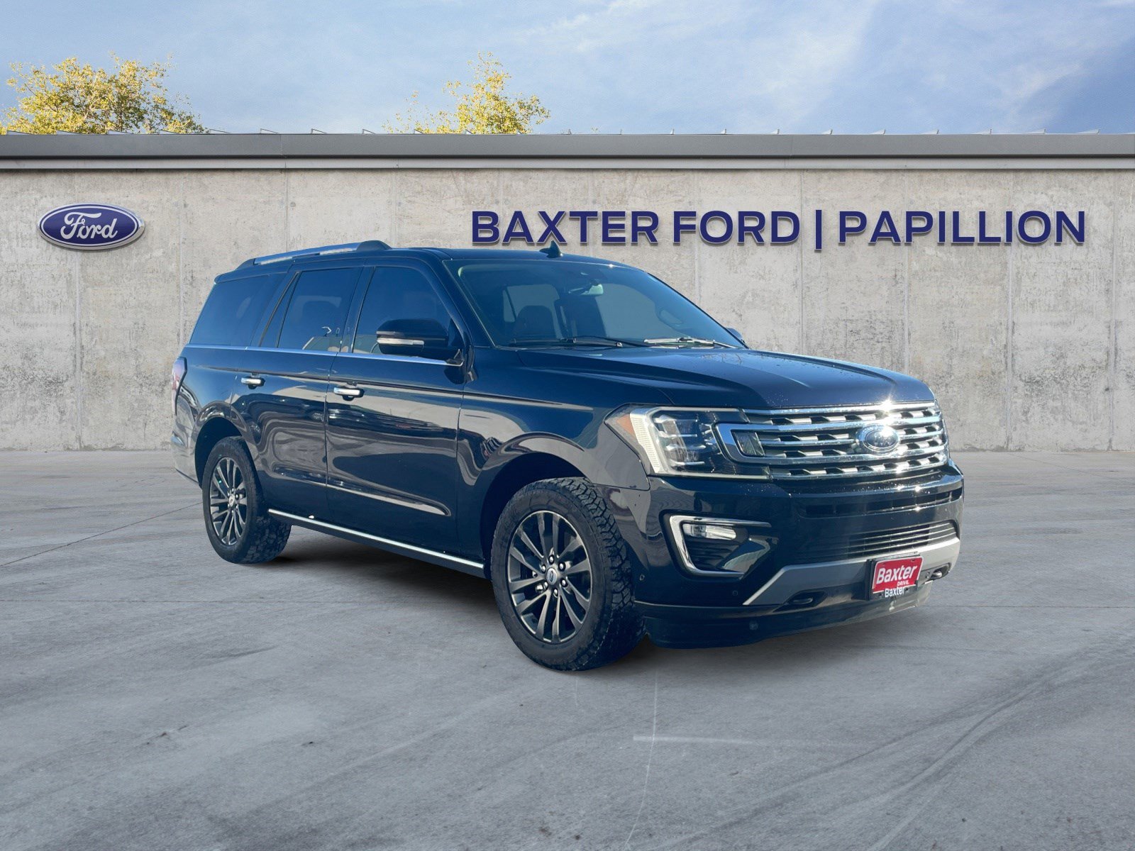 2021 Ford Expedition Limited's photo