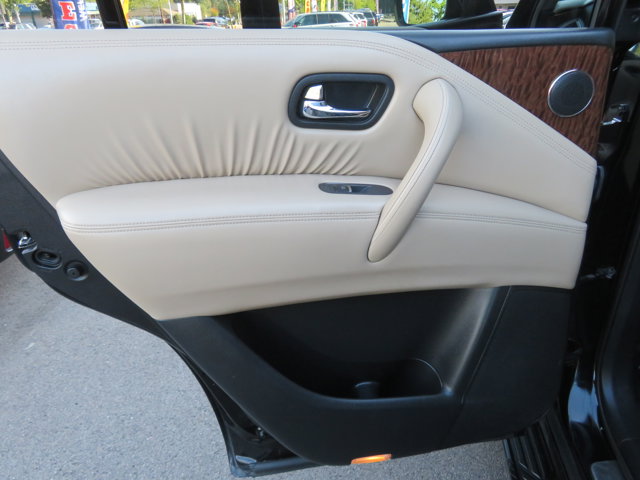 2017 Nissan Armada Platinum photo 18