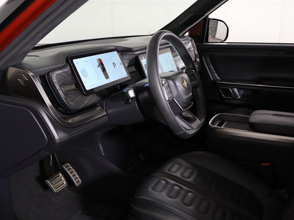 2022 Rivian R1T Adventure photo 18